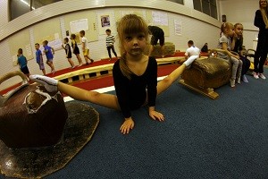 Гимнастика для девочек в Минске спортивная и художественная, кружки и секции для девочек